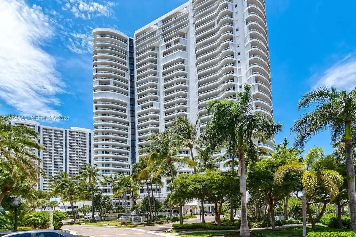 21050 NE 38th Ave #305, Aventura: photo 1 of 62
