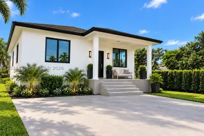 344 NW 11th St, Pompano Beach: photo 1 of 7