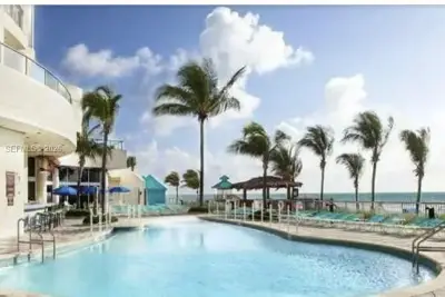 17375 Collins Ave #1205, Sunny Isles Beach: photo 1 of 2