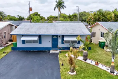 4901 NW 27th Way, Tamarac: photo 1 of 52