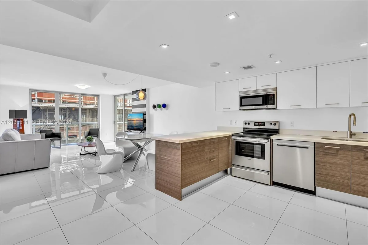 9901 E Bay Harbor Dr #802, Bay Harbor Islands: photo 1 of 24