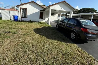 2441 NW 14th St, Fort Lauderdale: photo 1 of 21