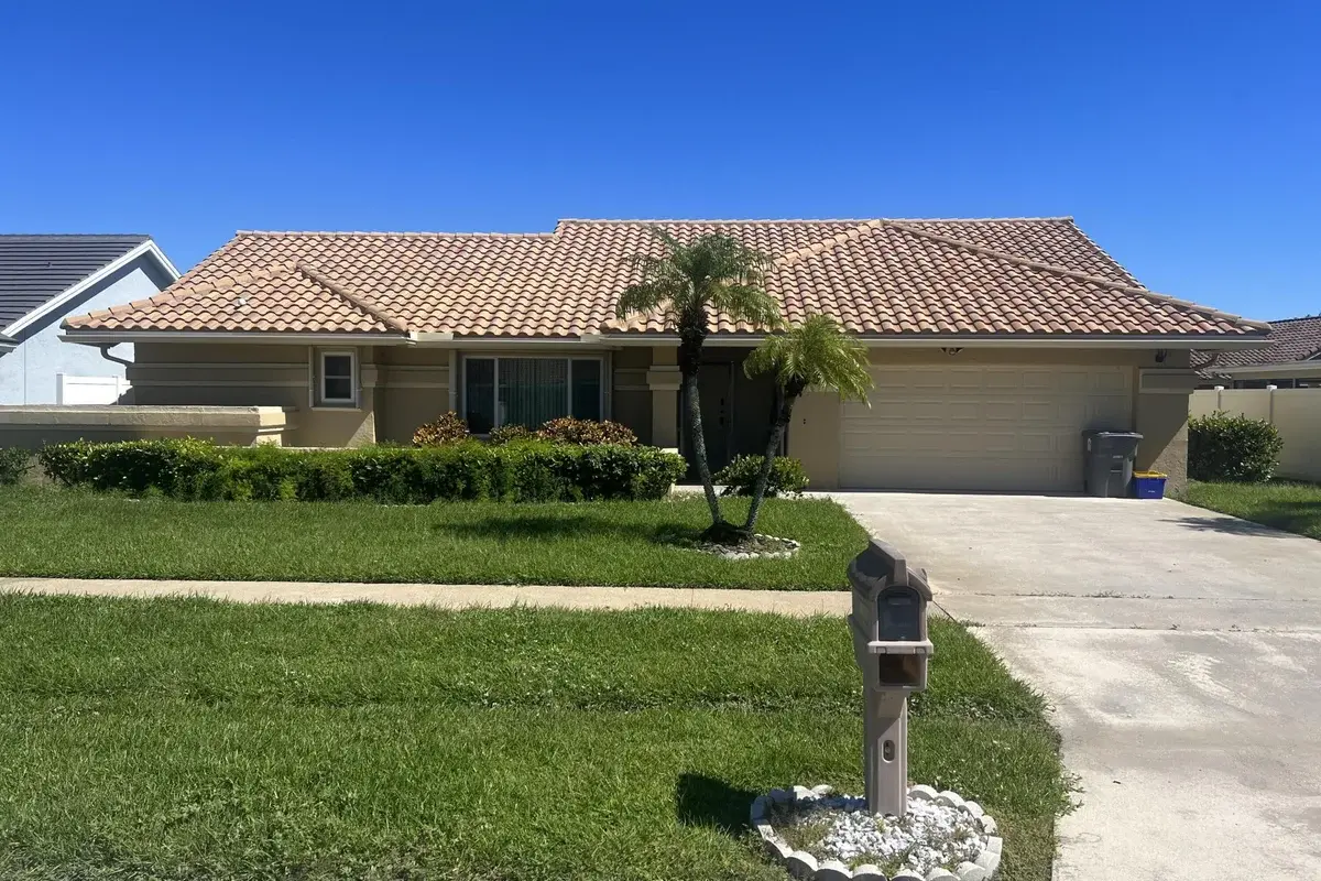 6039 Sunberry Cir, Boynton Beach: photo 1 of 13