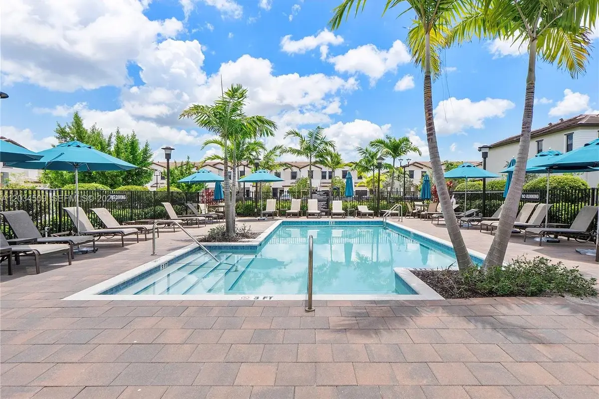 15907 SW 2nd Pl, Pembroke Pines: photo 1 of 3
