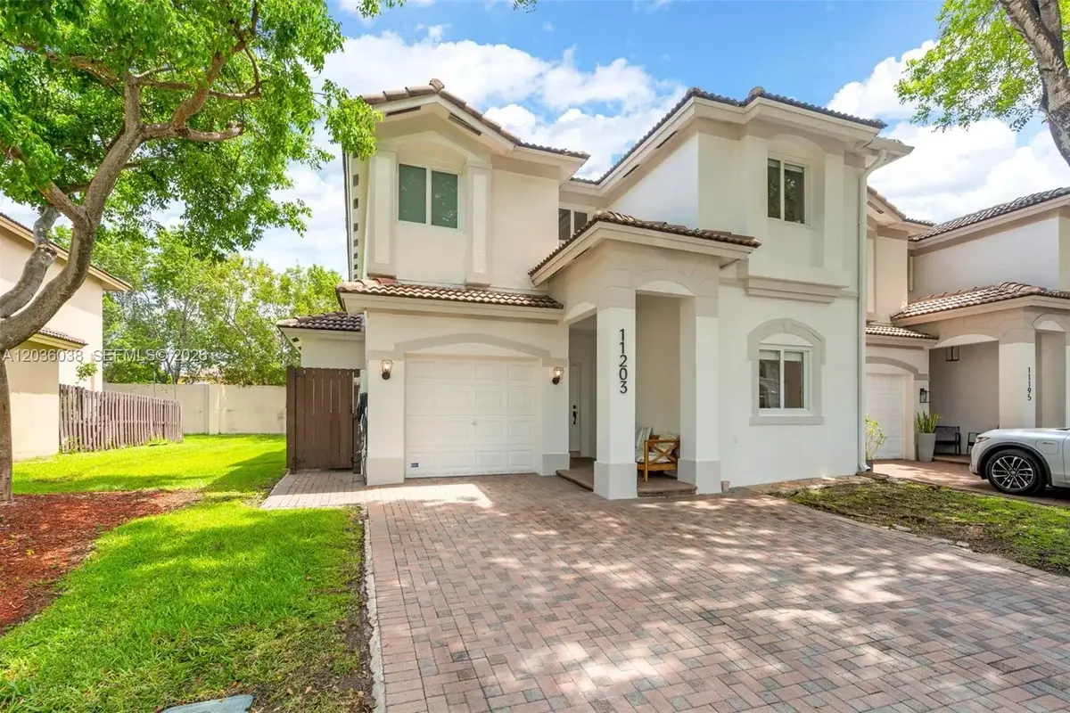 11203 NW 73rd Ter, Doral: photo 1 of 51
