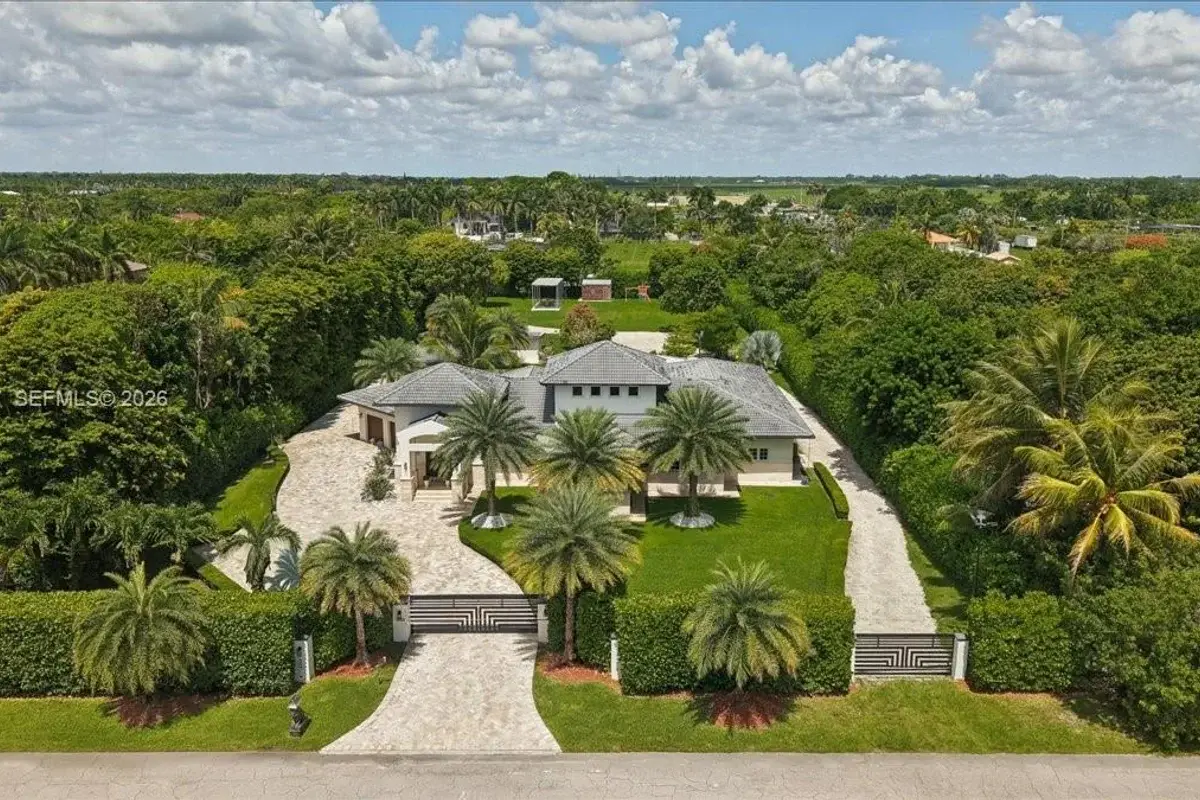 16580 SW 173rd Ave, Miami: photo 1 of 61