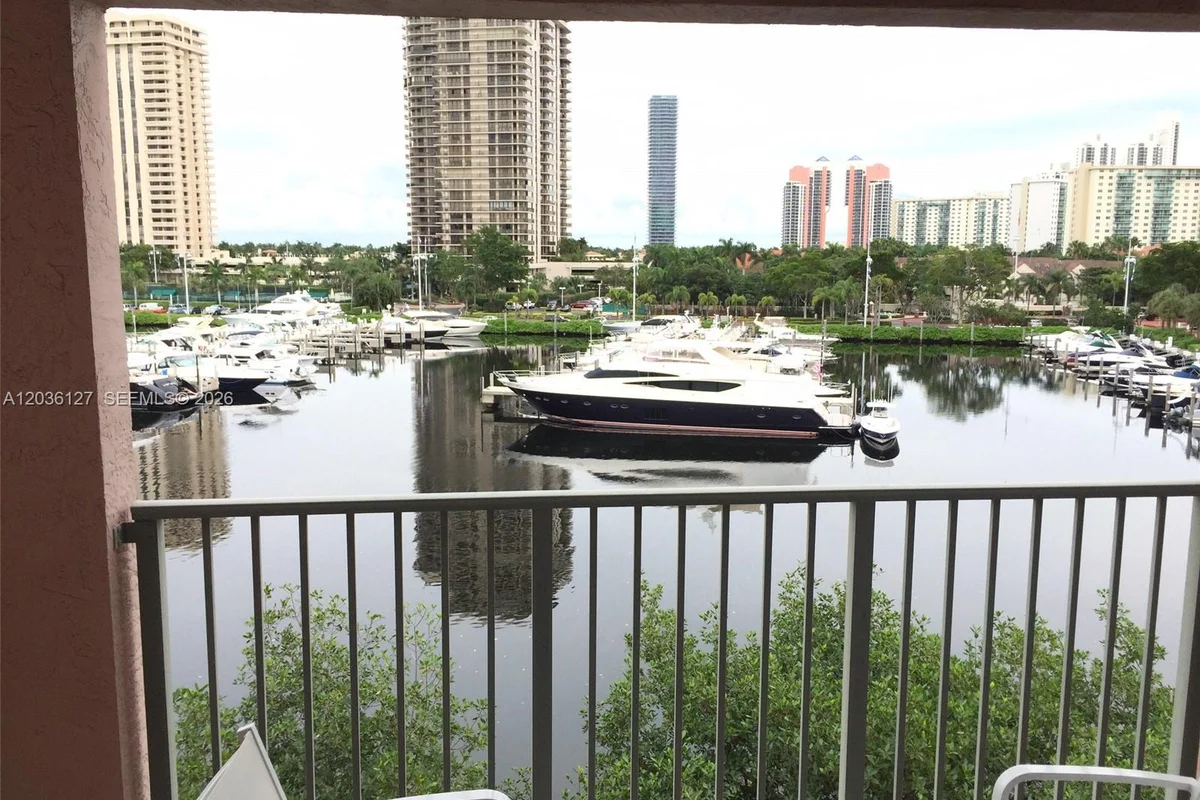 19655 E Country Club Dr #6504, Aventura: photo 1 of 14