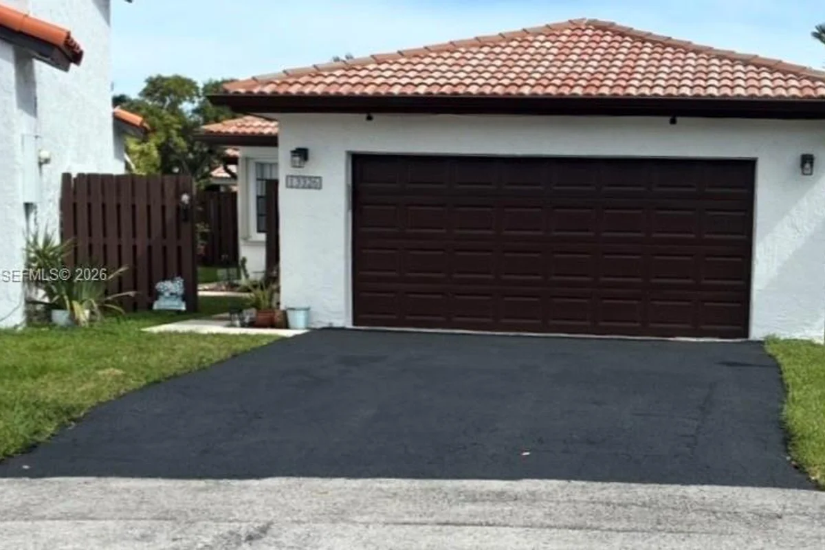 13326 SW 9th Ter, Miami: photo 1 of 28