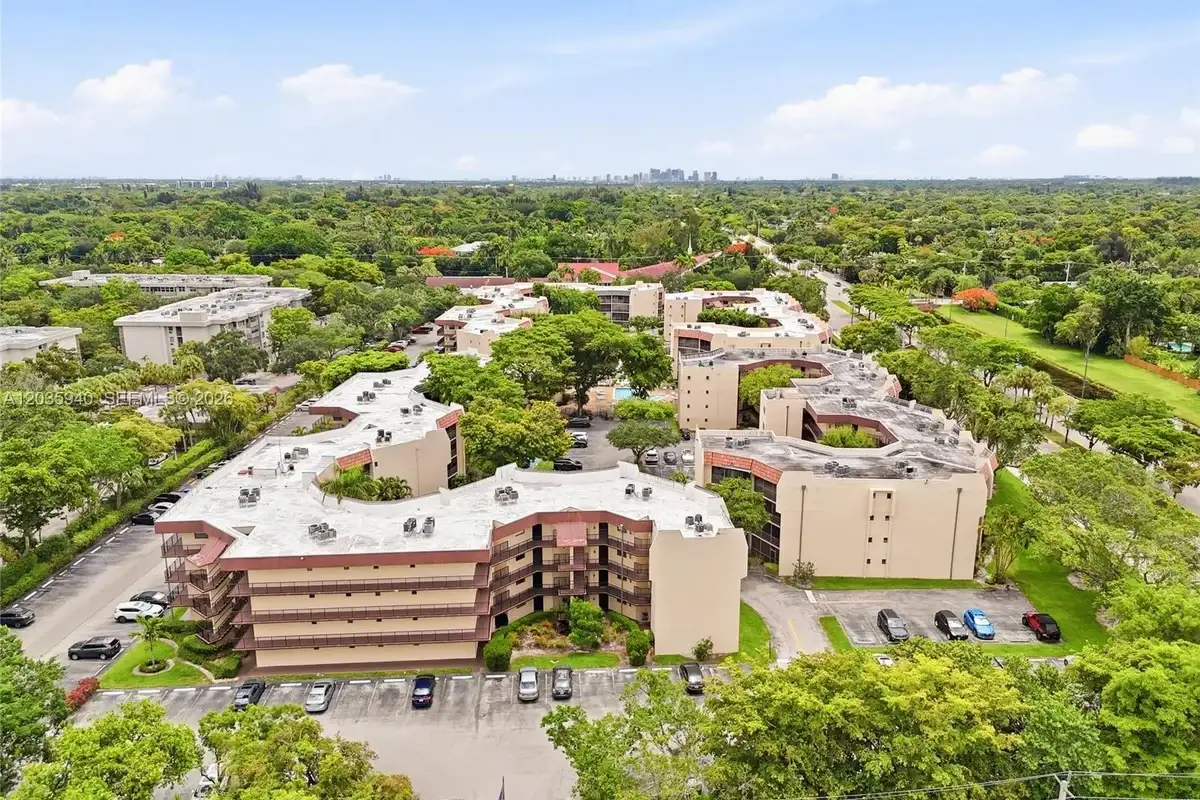 6855 W Broward Blvd #212, Plantation: photo 1 of 30