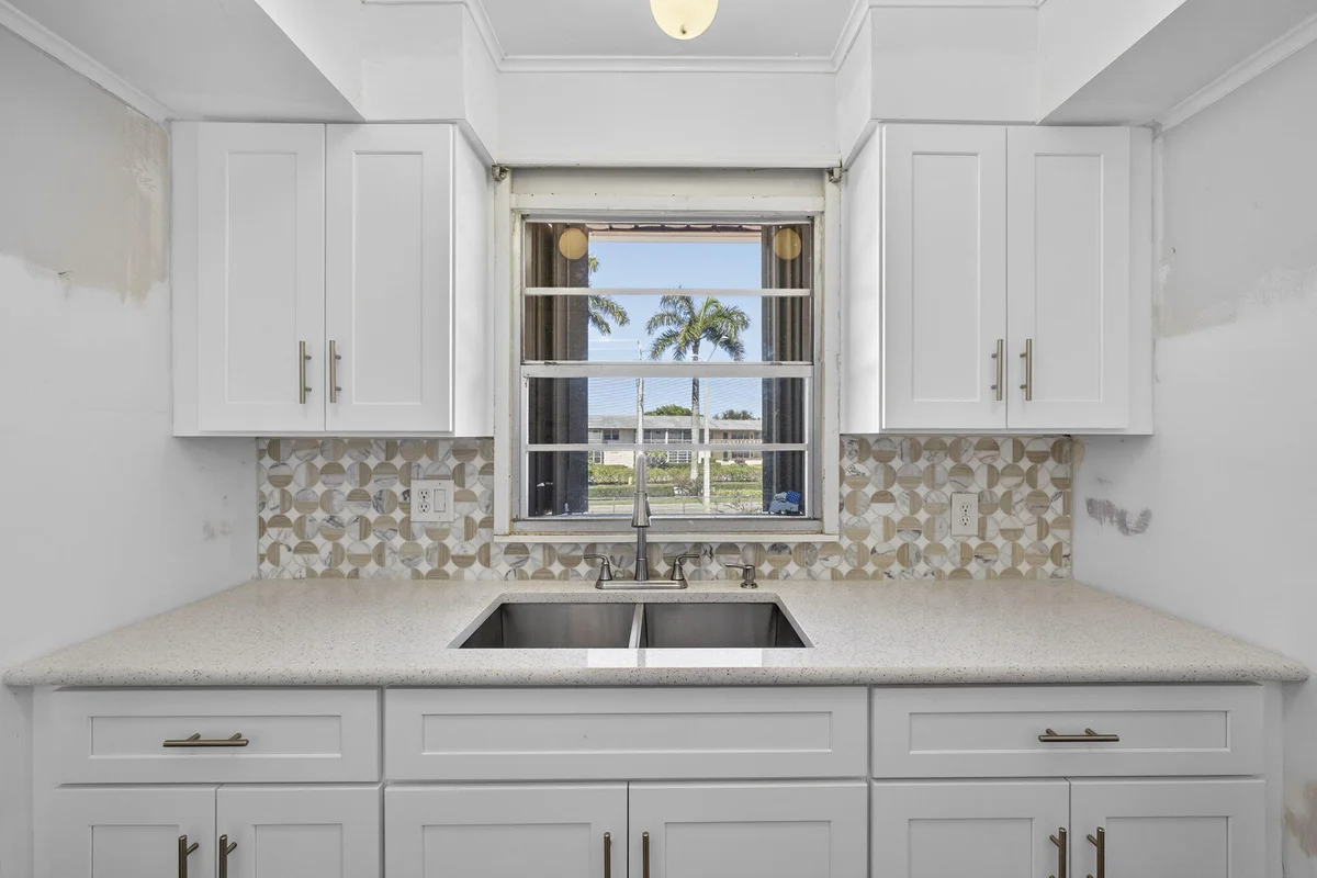 1 Golfs Edge #F, West Palm Beach: photo 1 of 34
