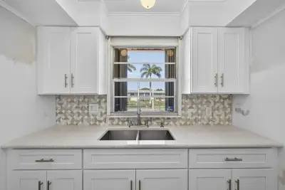 1 Golfs Edge #F, West Palm Beach: photo 1 of 34