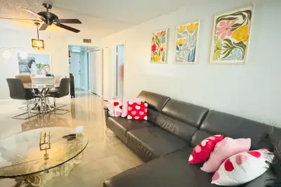 9370 SW 8th St #117, Boca Raton: photo 1 of 27