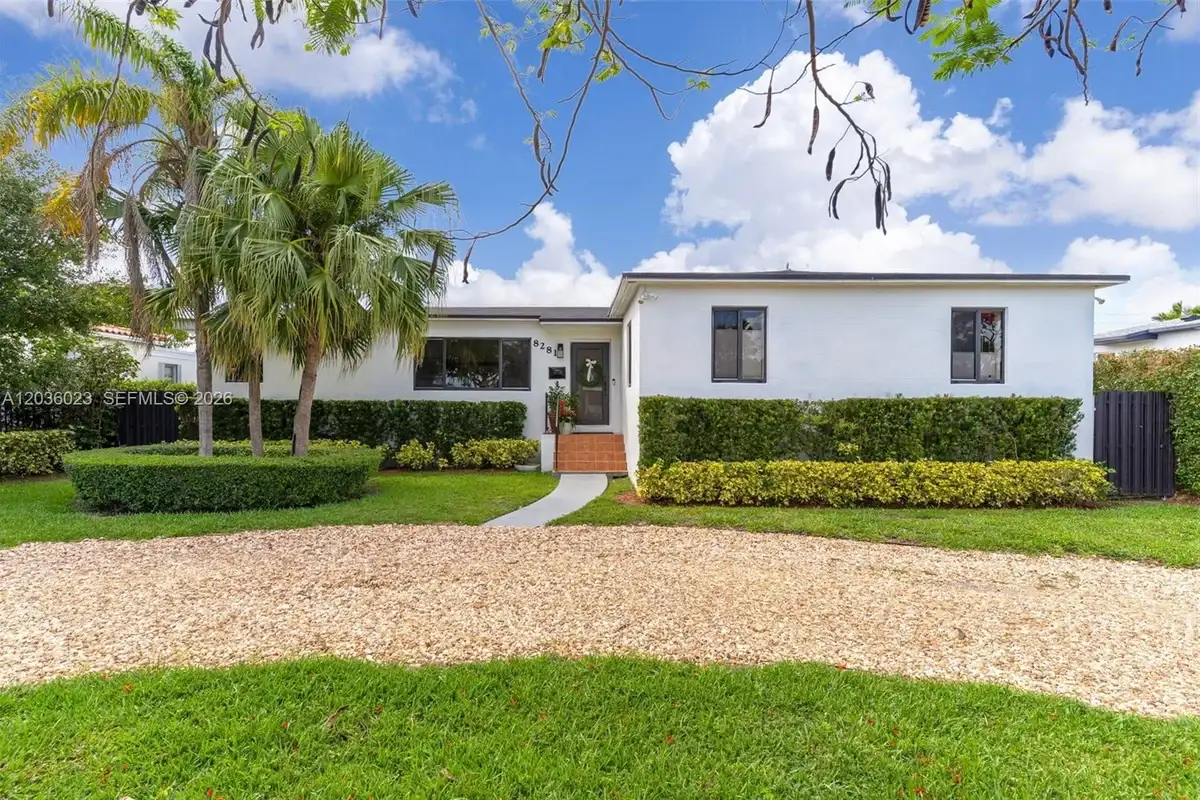 8281 SW 27th Ln, Miami: photo 1 of 36