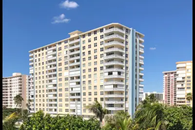 305 N Pompano Beach Blvd #205, Pompano Beach: photo 1 of 21