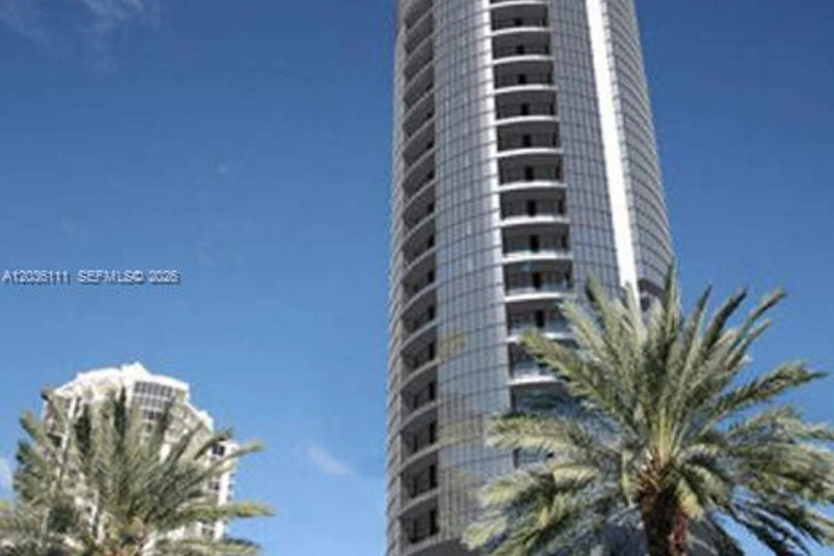 18555 Collins Ave #3103, Sunny Isles Beach: photo 1 of 17