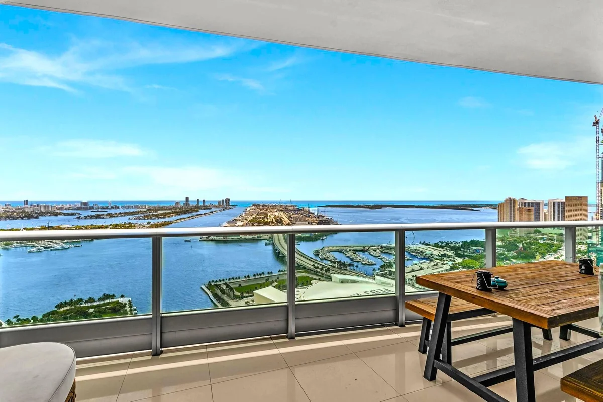 900 Biscayne Blvd #4703, Miami: photo 1 of 59