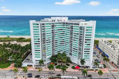 7135 Collins Ave #1124, Miami Beach: photo 1 of 58