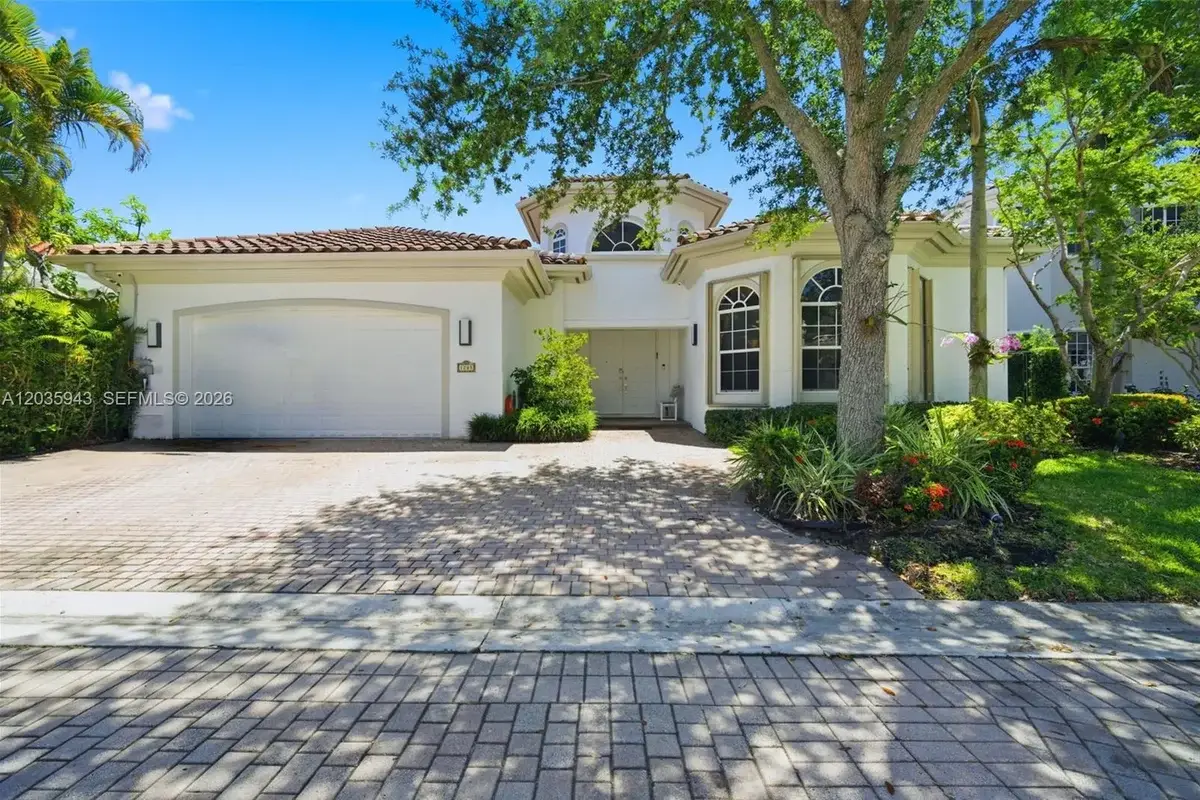 1205 Seagull Ter, Hollywood: photo 1 of 77