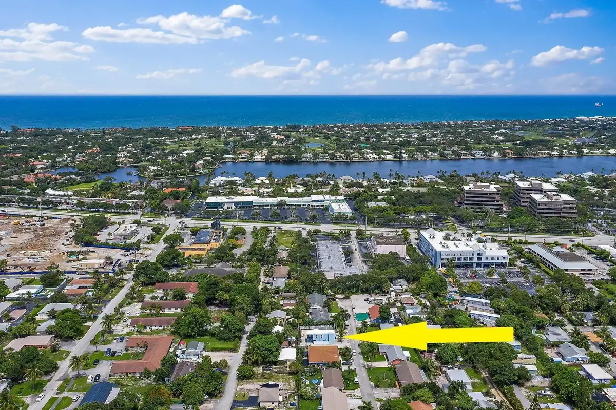 1779 Len Dr #1, North Palm Beach: photo 1 of 31