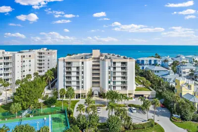 176 Helios Dr #205, Jupiter: photo 1 of 52