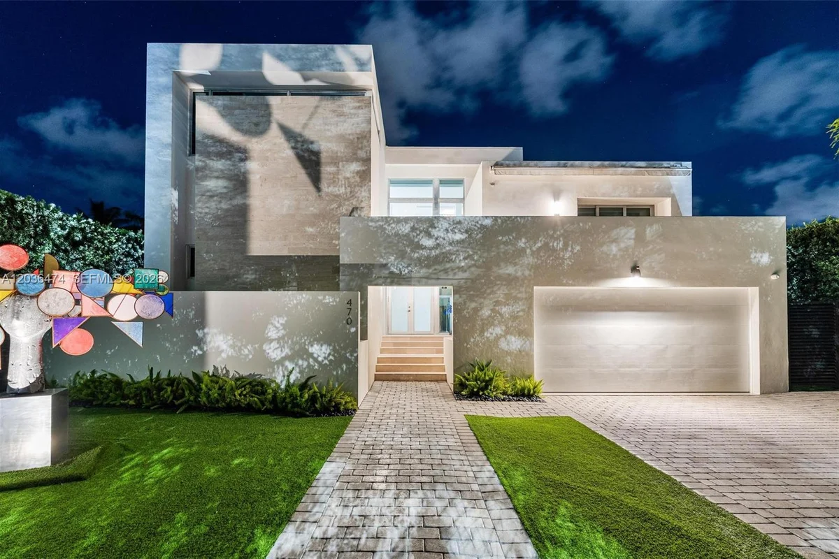 470 S Shore Dr, Miami Beach: photo 1 of 75