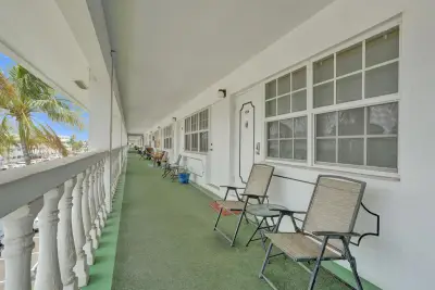 5203 NE 24th Ter #B314, Fort Lauderdale: photo 1 of 44