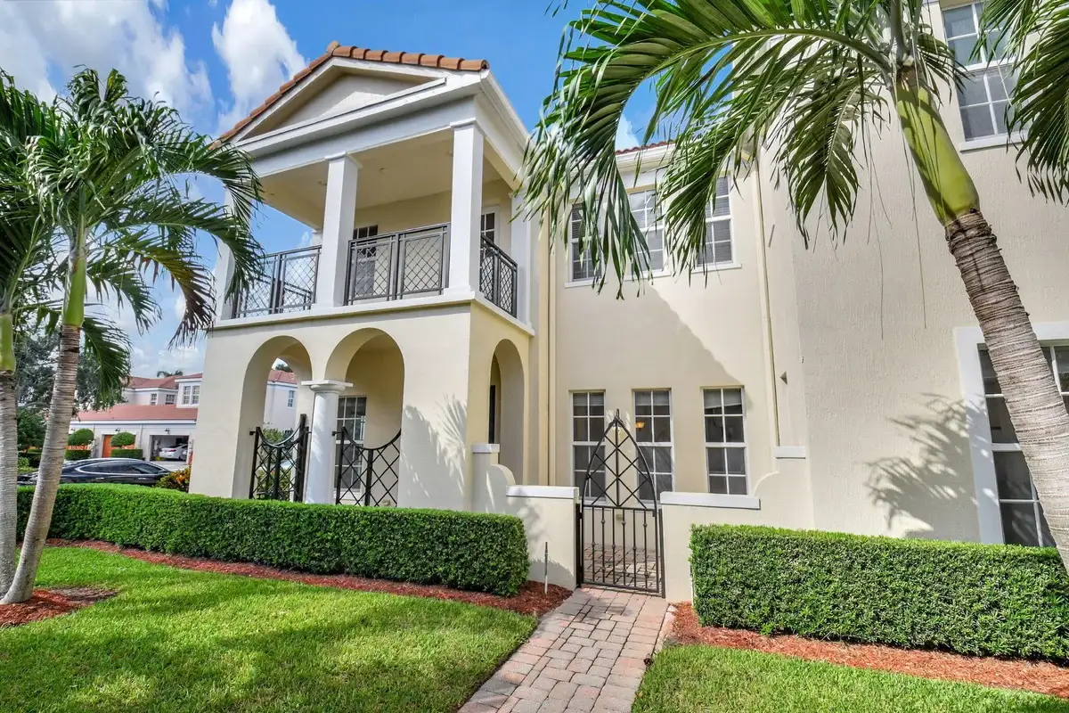 838 NW 83rd Ln, Boca Raton: photo 1 of 69