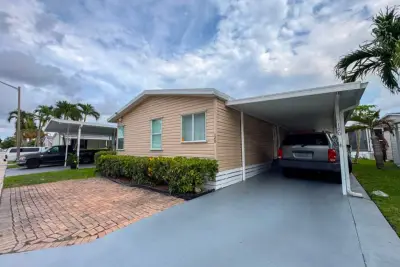 120 Plantation Blvd, Lake Worth: photo 1 of 20