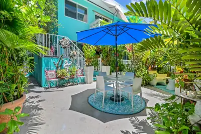 1035 Meridian Ave #5, Miami Beach: photo 1 of 21