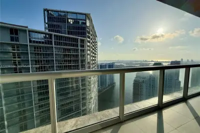 495 Brickell Ave #5106, Miami: photo 1 of 38