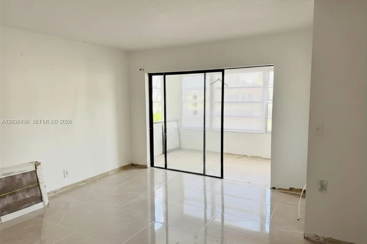 2301 NW 41st Ave #302, Lauderhill: photo 1 of 7