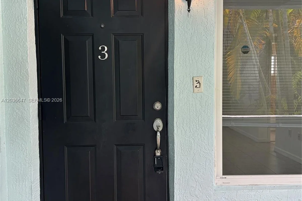 1945 Calais Dr #3, Miami Beach: photo 1 of 20