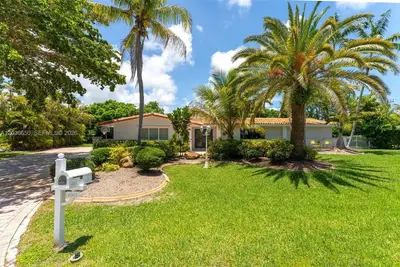 6561 Marlin Dr, Coral Gables: photo 1 of 47