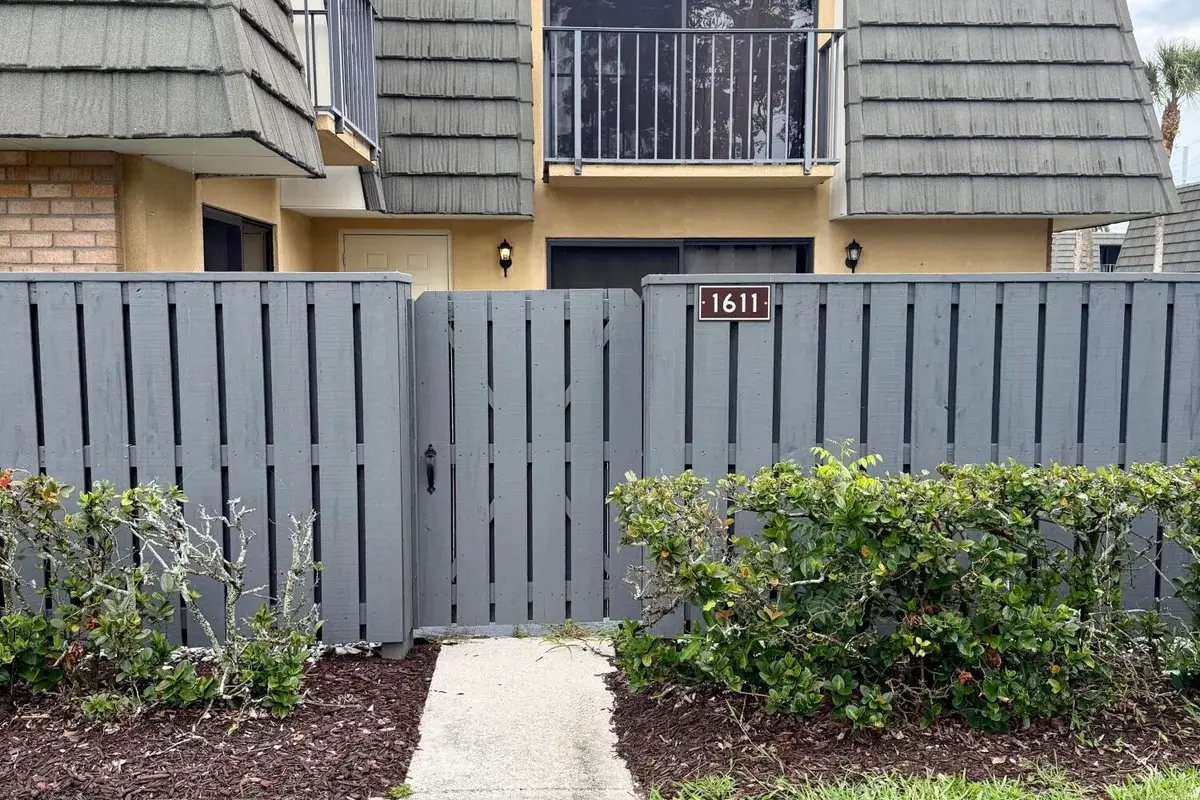 1611 16th Way, West Palm Beach: photo 1 of 43
