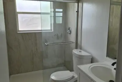1001 SW 74th Ave #201a, North Lauderdale: photo 1 of 5