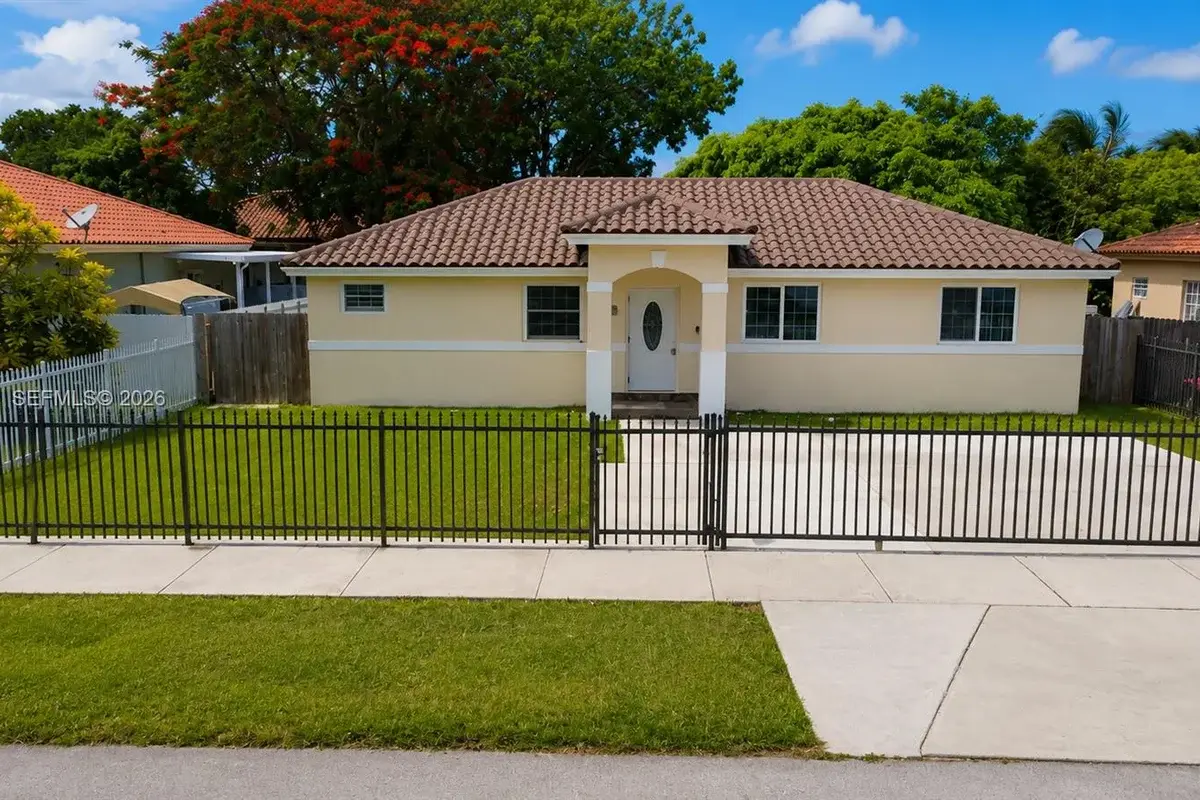 19103 SW 319th St, Homestead: photo 1 of 33