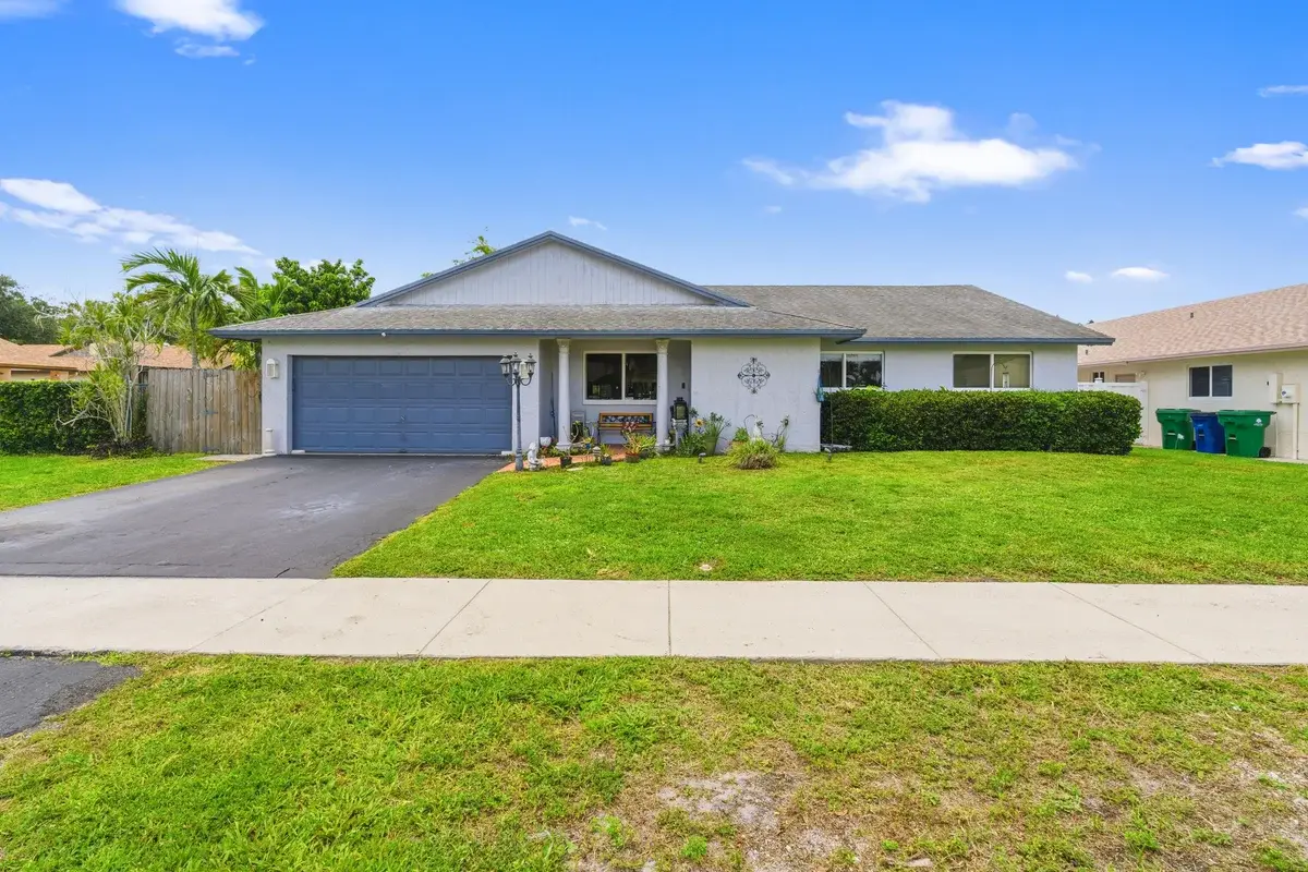 11951 SW 51st St, Cooper City: photo 1 of 27