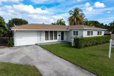 10431 SW 93rd St, Miami: photo 1 of 76