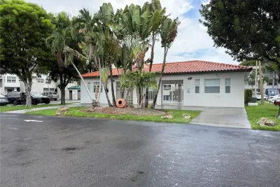 7510 SW 152nd Ave #B202, Miami: photo 1 of 13