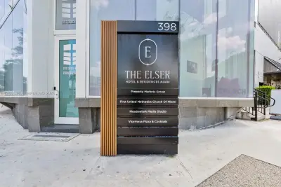 398 NE 5th St #3318, Miami: photo 1 of 39