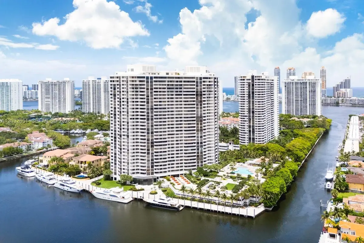 1000 W Island Blvd #911, Aventura: photo 1 of 50