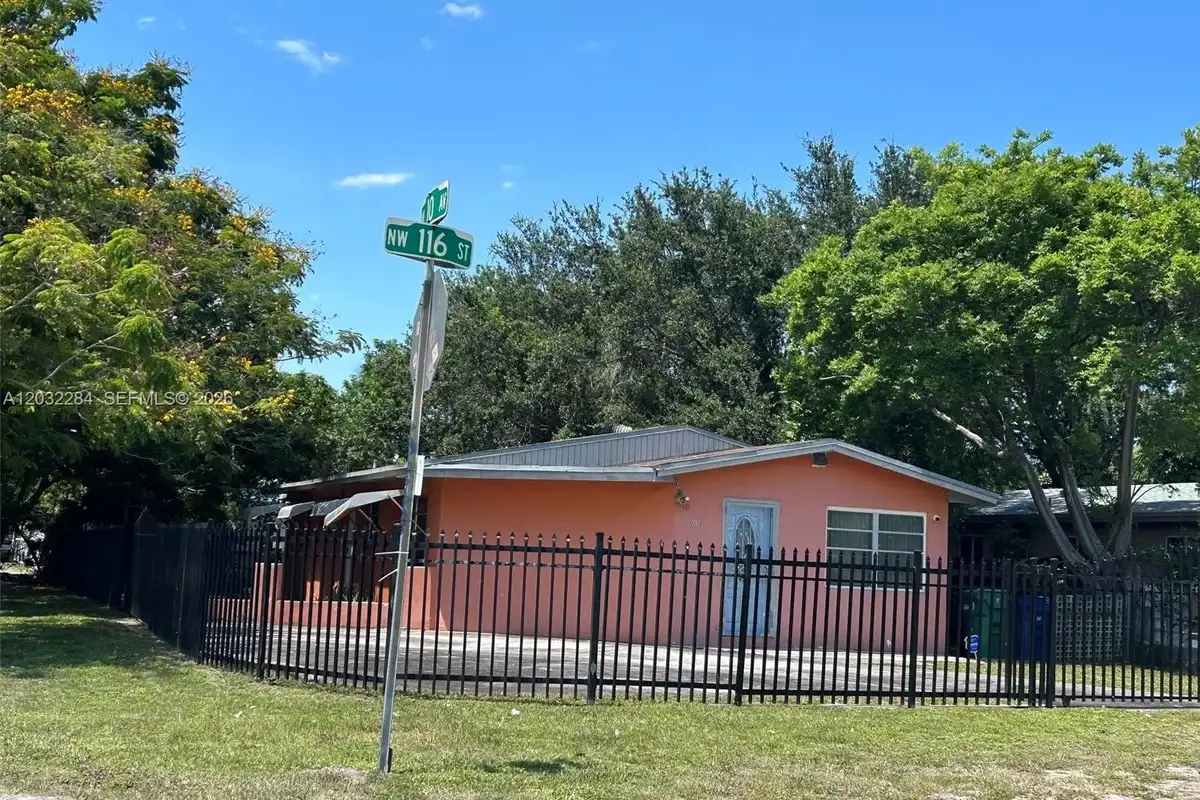 997 NW 116th St, Miami: photo 1 of 16