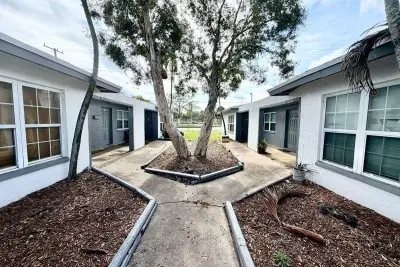 5730 NW 27th Ct, Lauderhill: photo 1 of 29