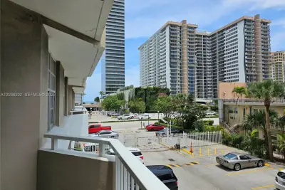 Condo in Hallandale Beach: photo 1 of 41