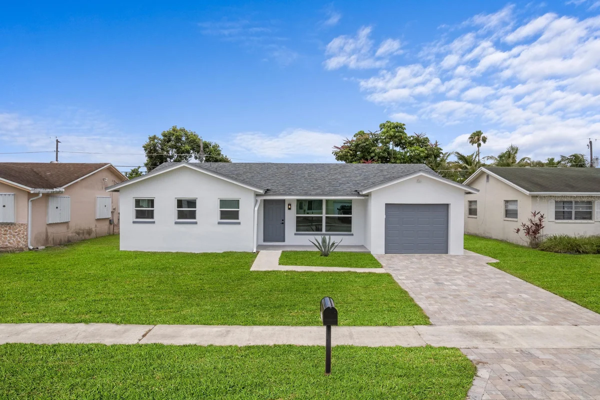 22171 SW 62nd Ave, Boca Raton: photo 1 of 41