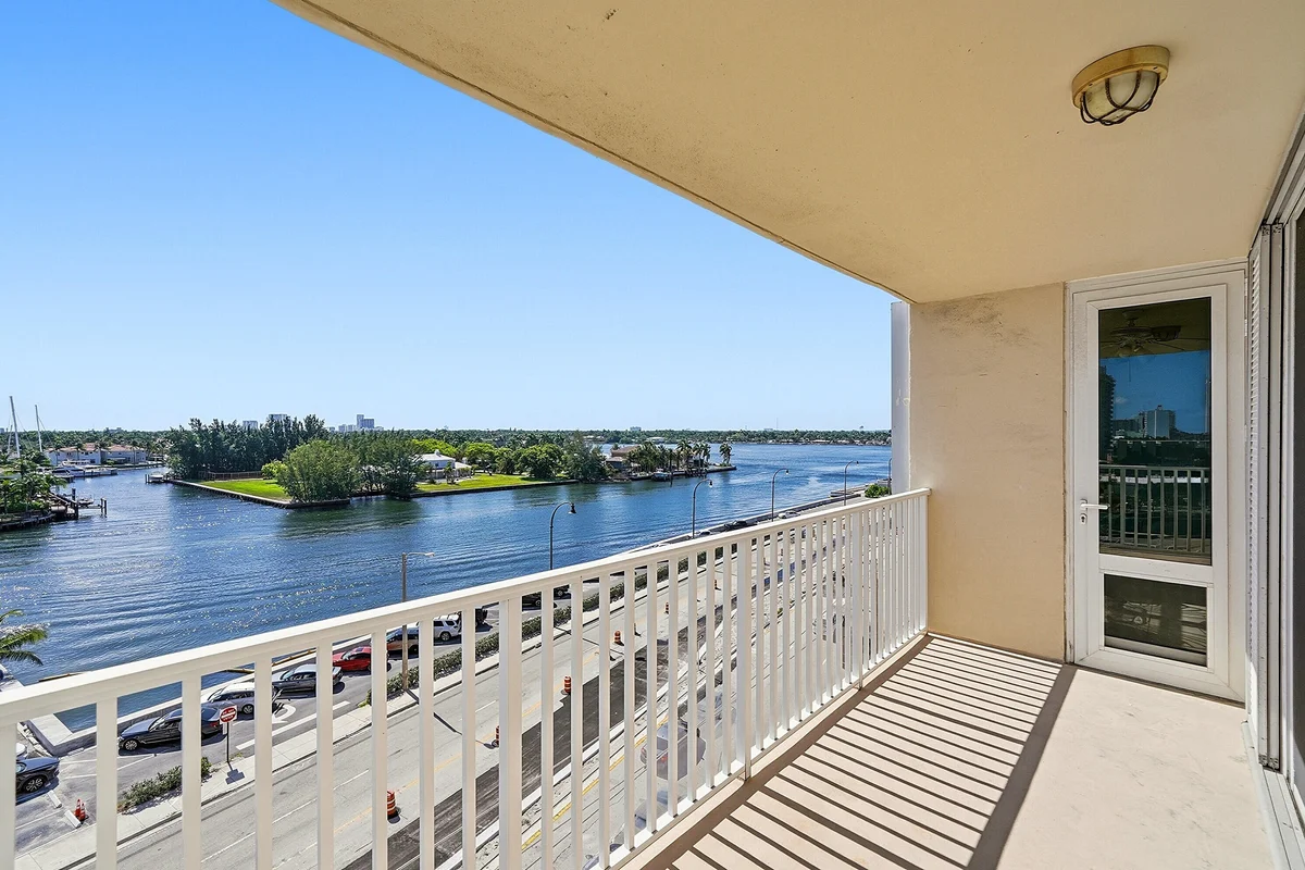 1401 S Ocean Dr #704, Hollywood: photo 1 of 73