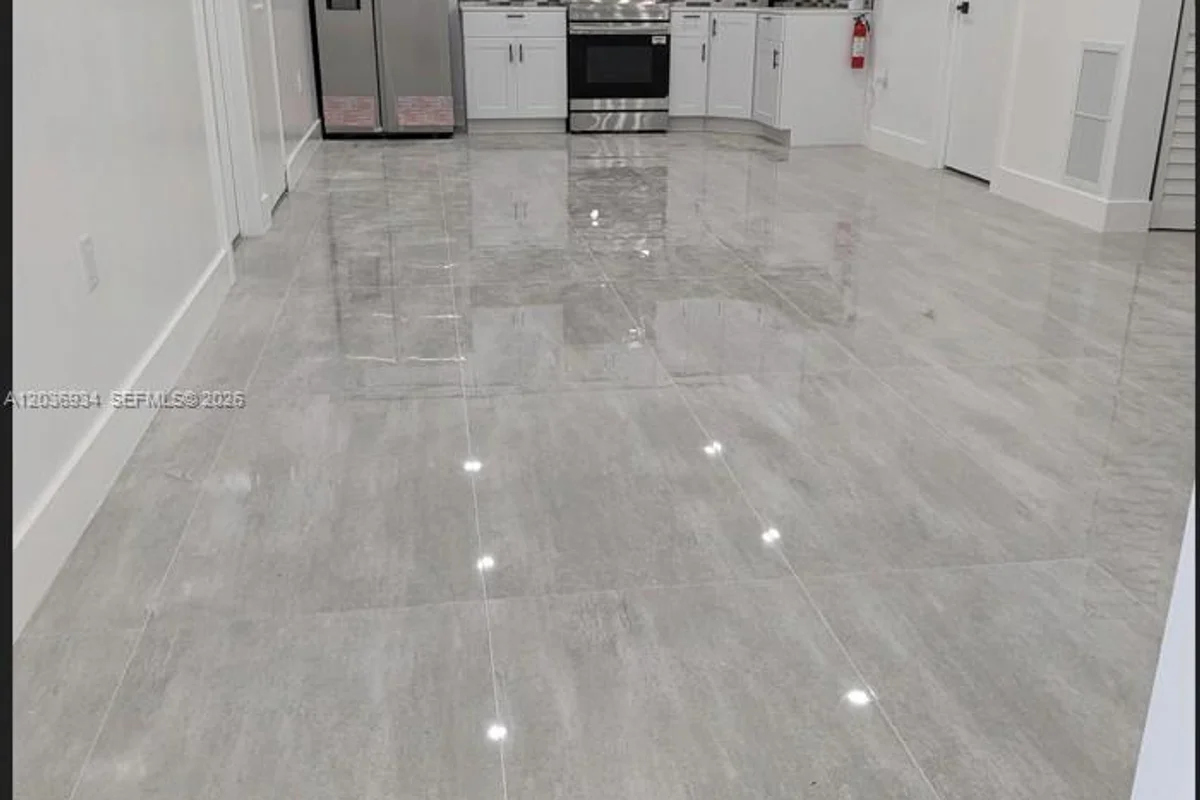 13240 NE 4 Ave #2, North Miami: photo 1 of 12