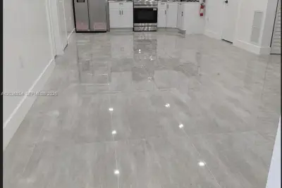 13240 NE 4 Ave #2, North Miami: photo 1 of 12