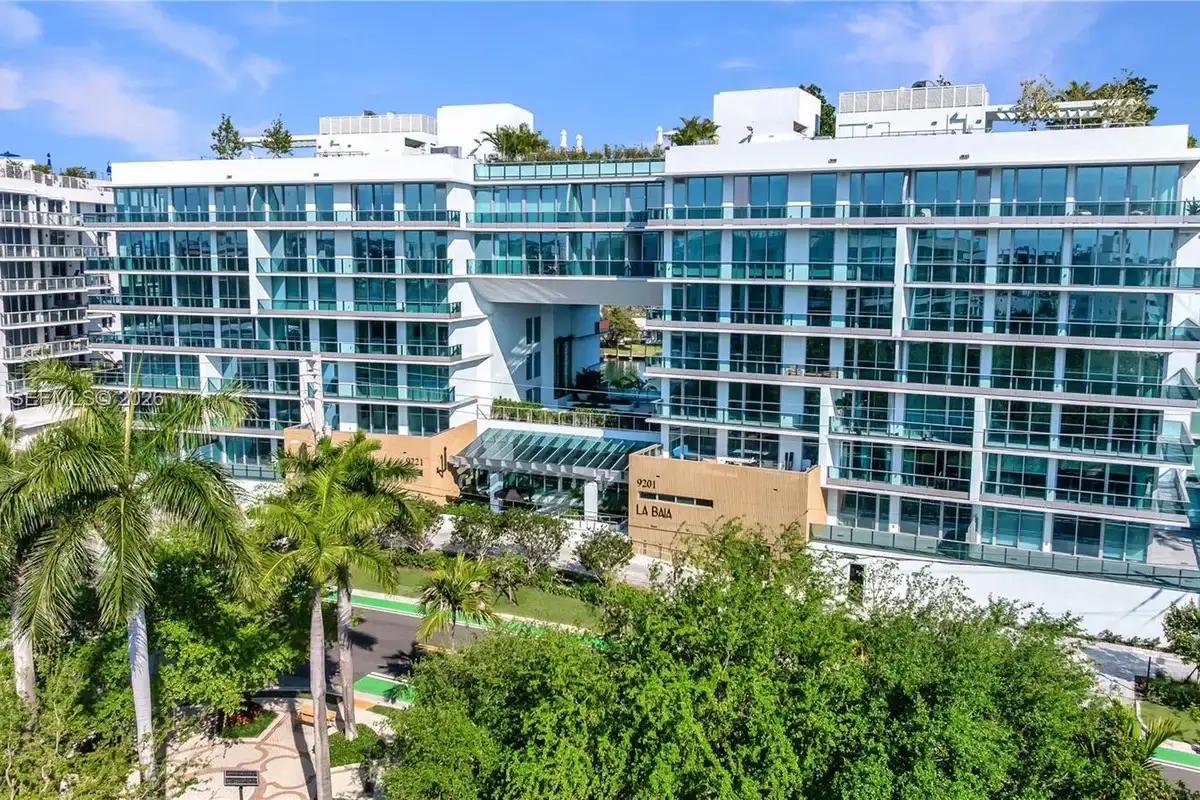 9221 E Bay Harbor Dr #512, Bay Harbor Islands: photo 1 of 60