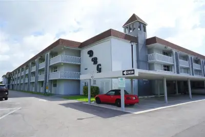 1040 SE 4th Ave #222, Deerfield Beach: photo 1 of 29